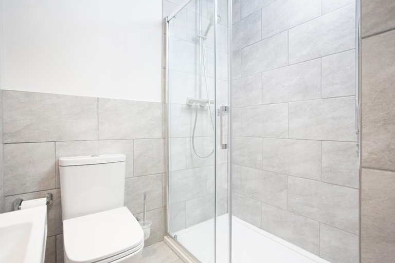 Bathroom 4, Boat House, Kent