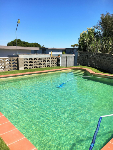 Swimming pool, Motel Dimboola, Hindmarsh
