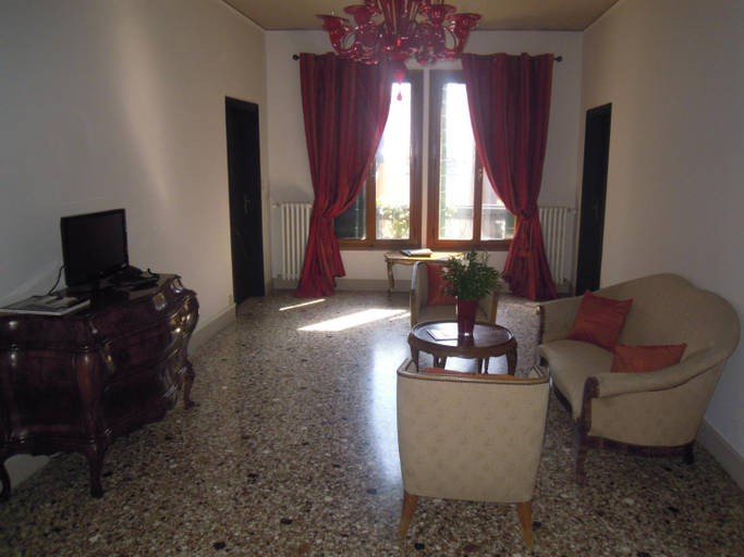 Others 5, La Residenza 818, Venezia