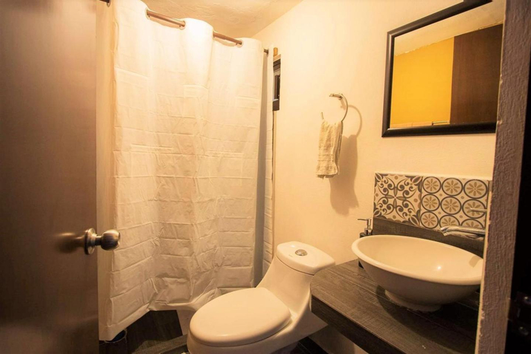 Bathroom, Casa Bonita Hotel y Hostal, Ixtaczoquitlán