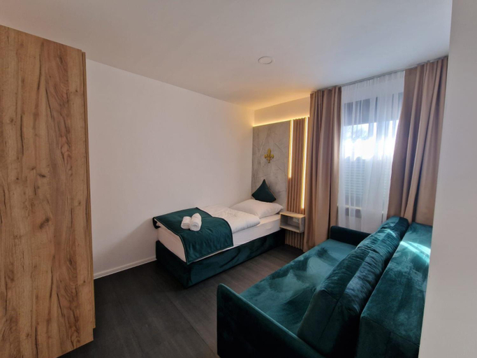 Bedroom 4, Lilium Resort Hotel & Restaurant, Coburg