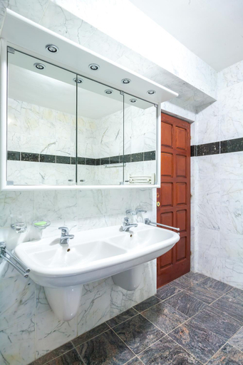 Bathroom 3, Villa & Apartments Perasto