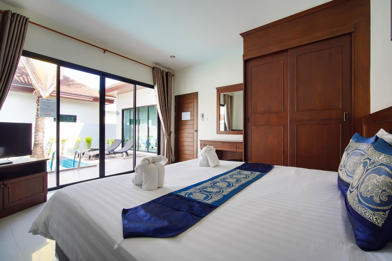 Bedroom 12