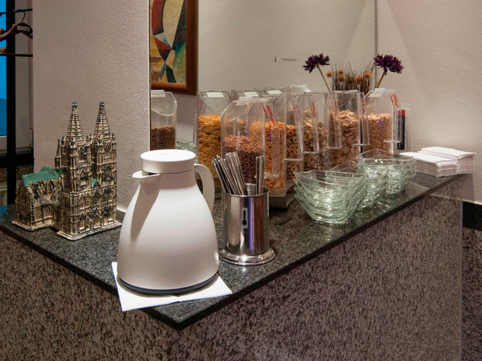 Food & Drinks 3, Breslauer Hof Am Dom, Köln