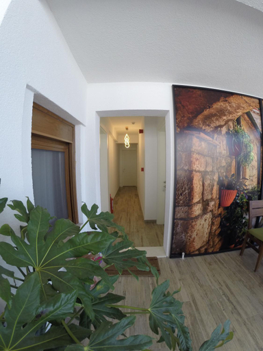 Others 3, Yakamoz Otel, Urla