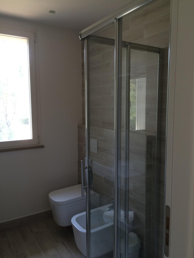 Bathroom 4
