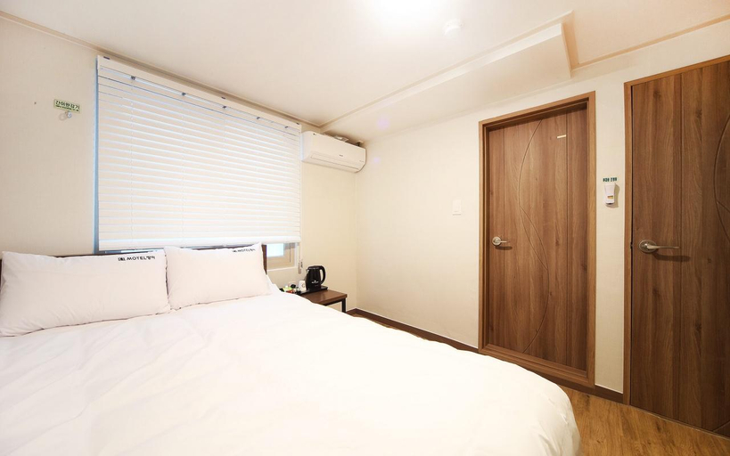 Bedroom 4, Ssangma Motel, Busanjin