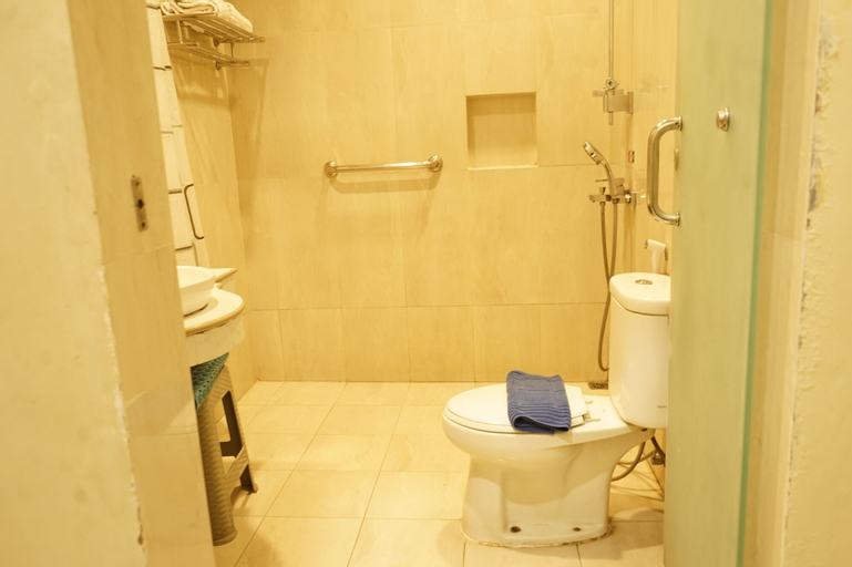 Bathroom 2