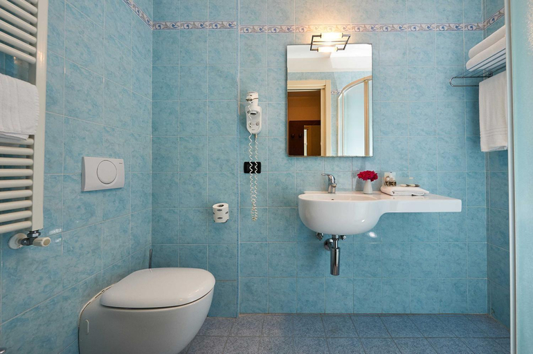 Bathroom 8