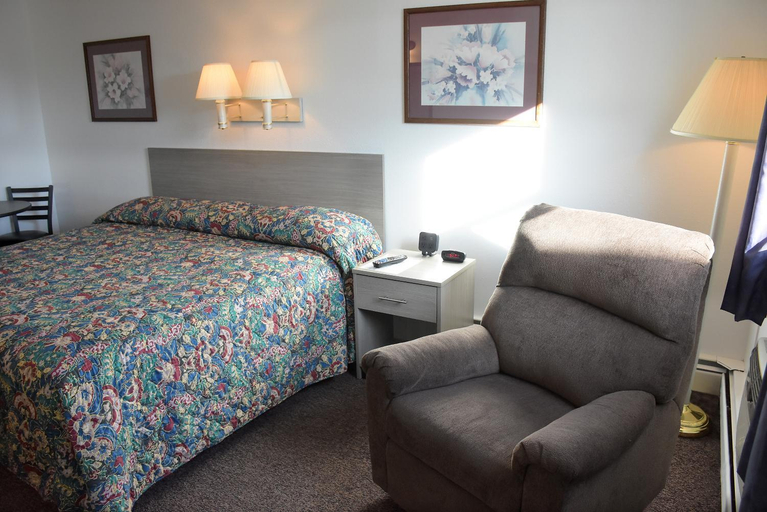 Others 4, Yellowstone River Inn, Dawson