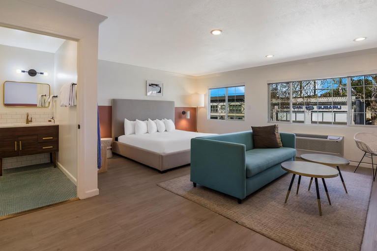 Bedroom 9