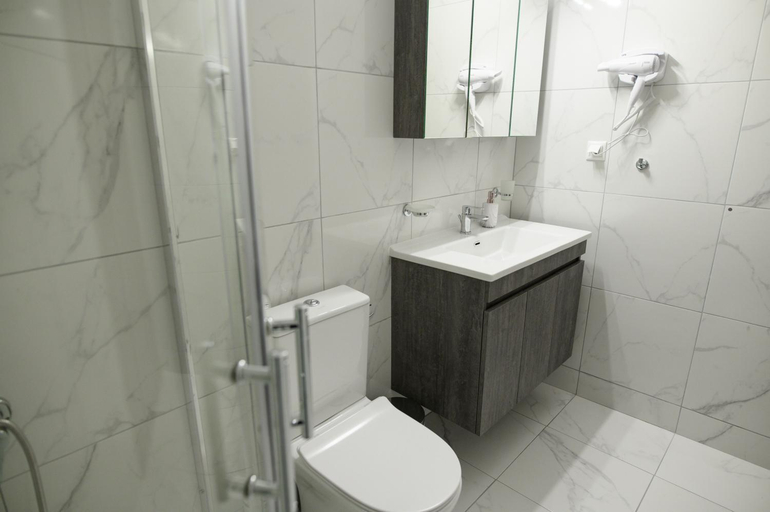 Shower 3, Amaryllis Maison Emporiou, East Macedonia and Thrace