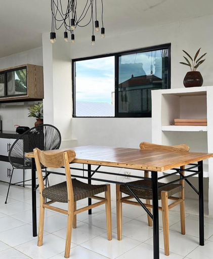 Dining Room 19