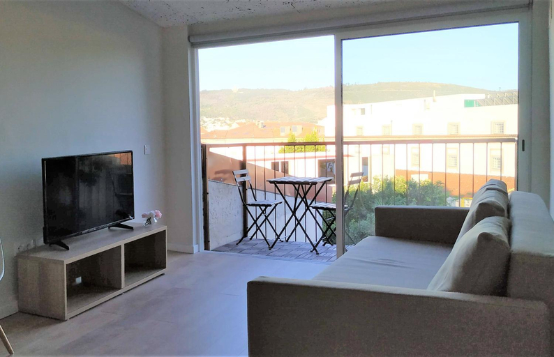 Others 5, Anjo33 Flats, Braga