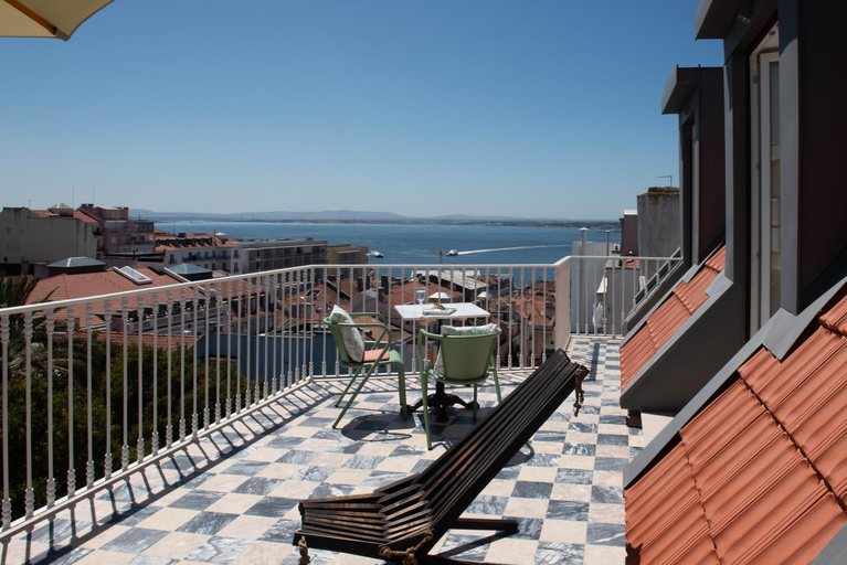 4, Casa do Barao, Lisbon