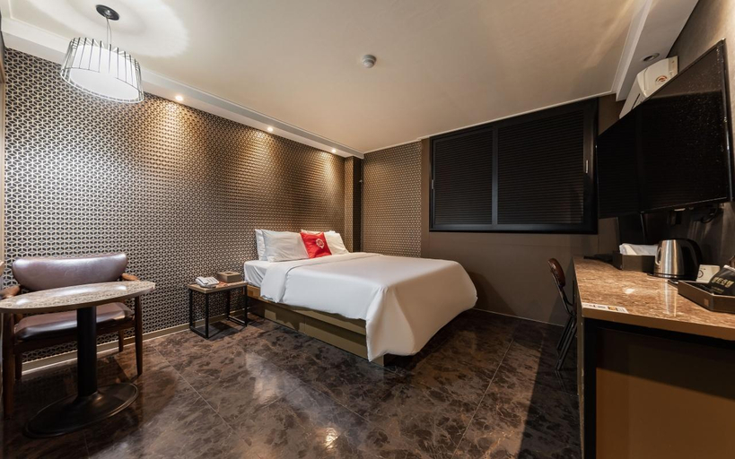 Bedroom 2, Pocheon (Songwoori) Valt Hotel, Pocheon