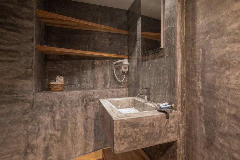 Bathroom 2, Well Hotel & Spa, Torres Vedras