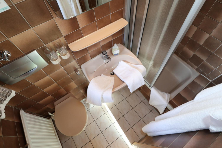 Bedroom, Hohenpension Glashutte Bed&Breakfast Fruhstuckspension Hotel GARNI, Waldshut