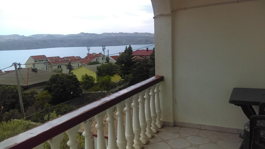 Others 5, Guesthouse BILI, Karlobag
