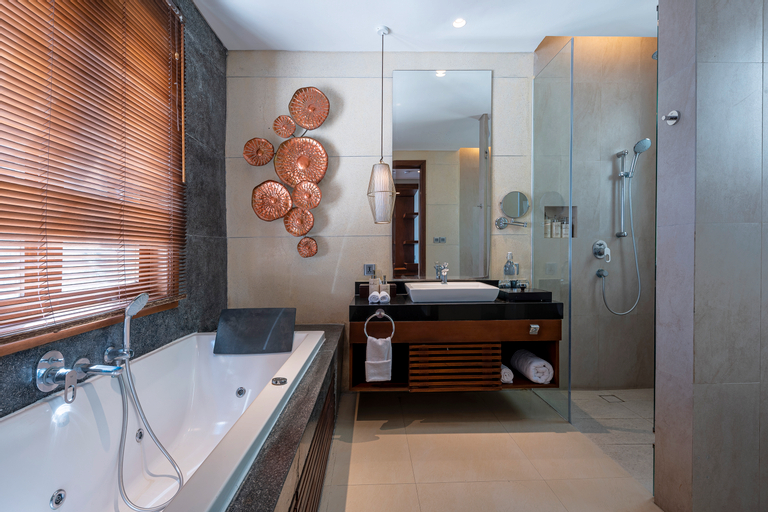 Bathroom 4