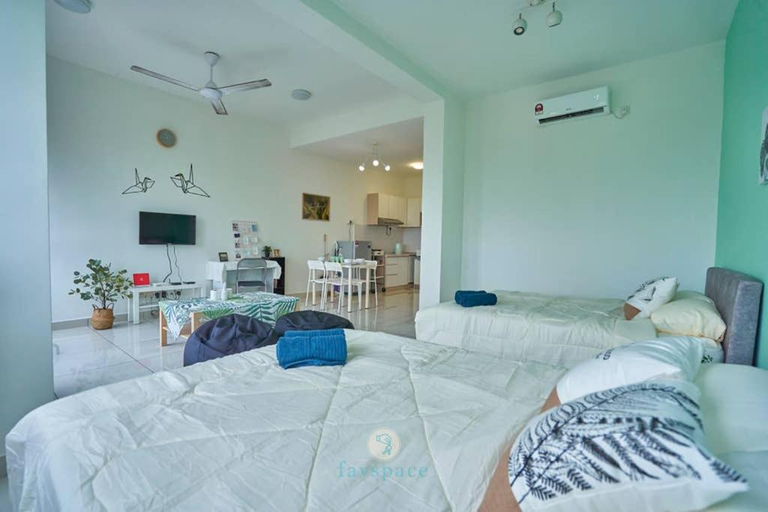 Others 2, Studio 4 Pax | FREE Netflix & Parking @ Semenyih, Hulu Langat