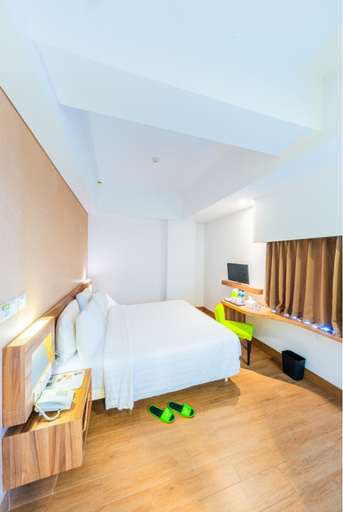 Bedroom 13