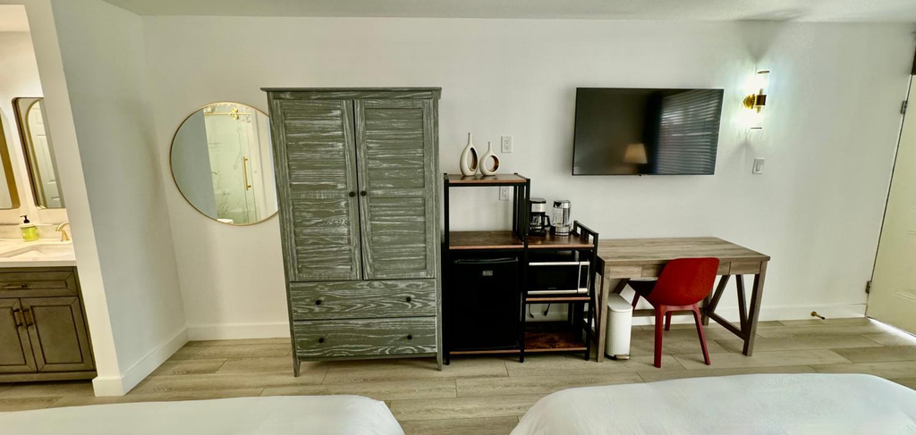Others 3, 2 beds with Pool, Parking, Wi-Fi & Smart TV, Osceola