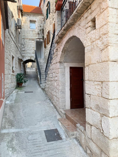 Others 4, Rooms Marija, Split