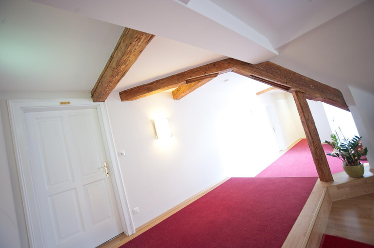 Bedroom 4, Stadthotel Zur Goldenen Krone, Weiz