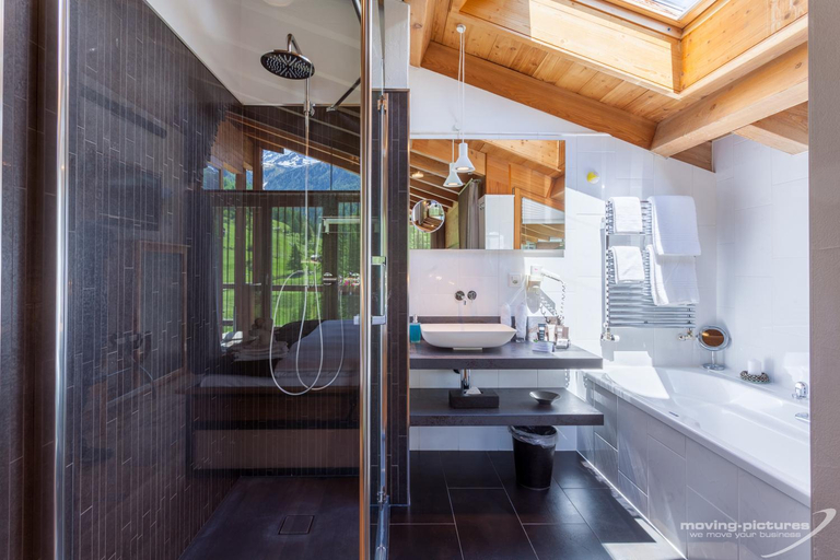 Bathroom 3, Suitenhotel Zurbriggen, Visp