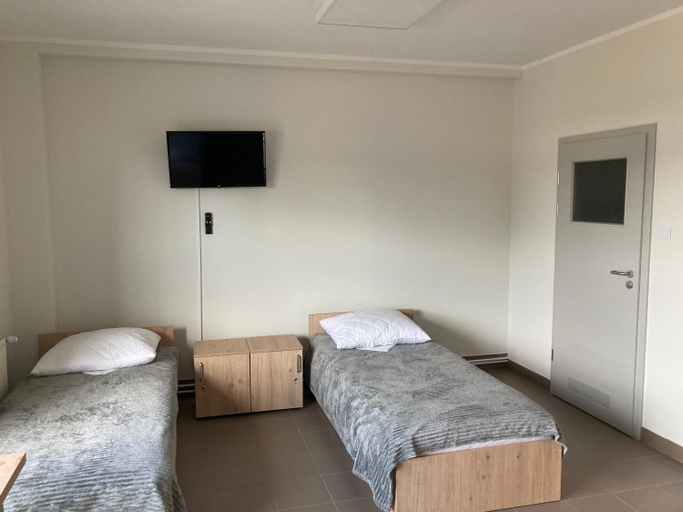 Others 5, Hostel przy Stadionie, Jaworzno