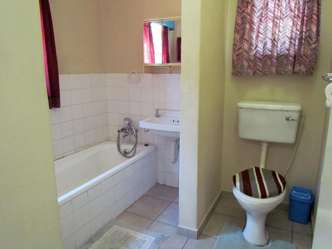 Bathroom 3, Aruka, Waterberg