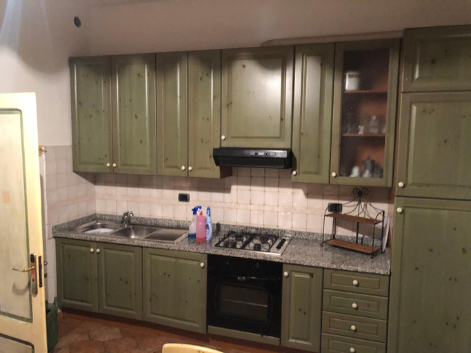 Kitchen 2, VACANZE A SESTOLA, Modena