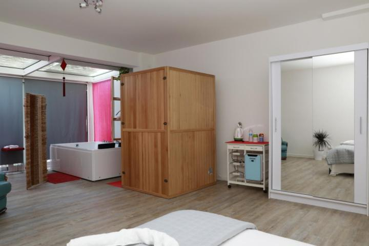 Bedroom 2, Ragaraja private suite & SPA, Pordenone