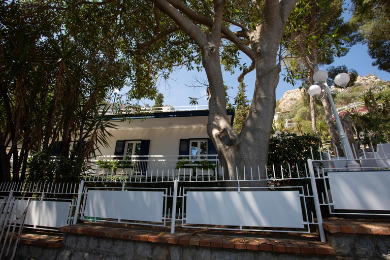 Entrance 3, Villa Aurora Mondello Addaura, Palermo