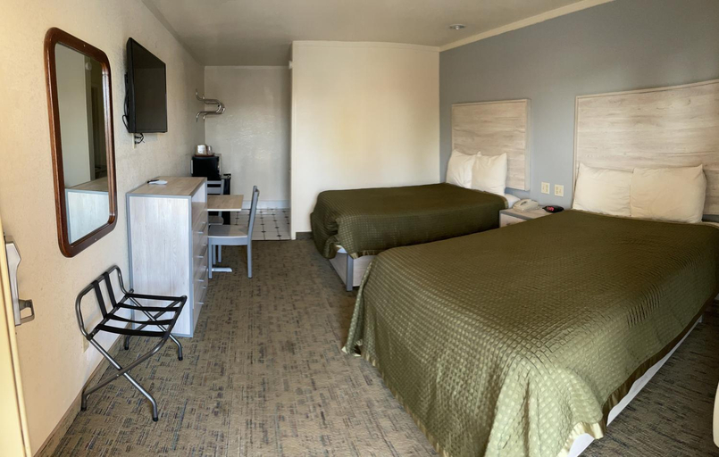 Bedroom 2, Antlers Budget Inn, Pushmataha