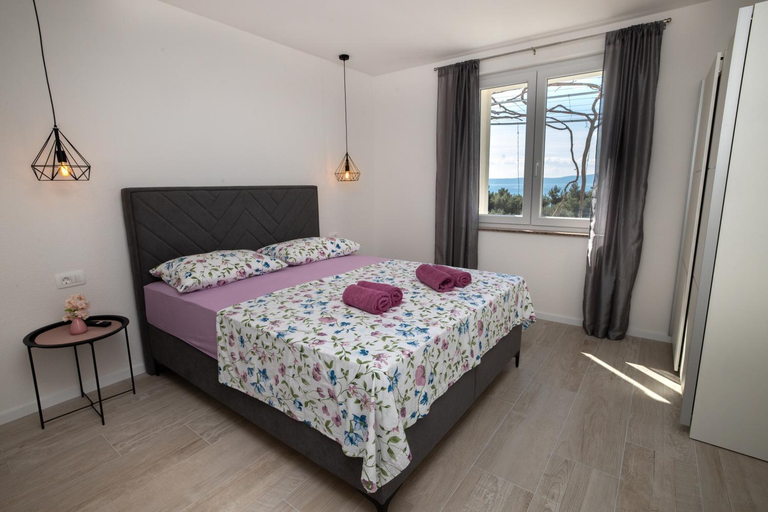 Others 5, Apartmani Tomas, Tučepi