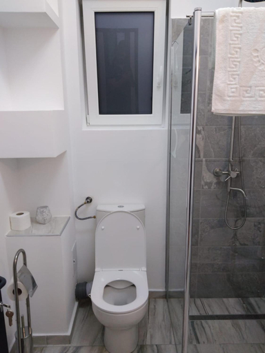 Others 4, Casa KIM, Tuzla