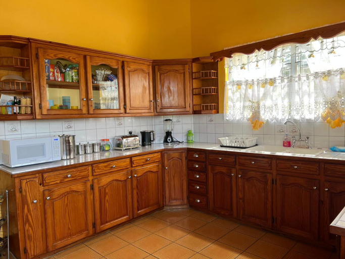 Delightful 4bed modern villa with WiFI