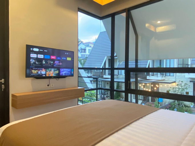 Bedroom 12