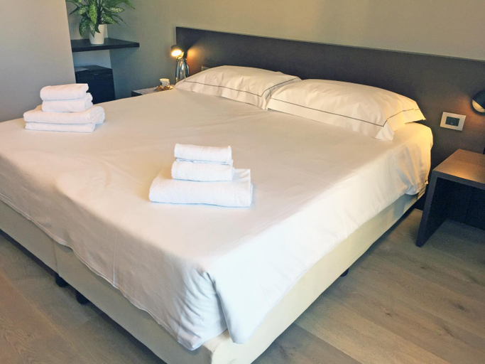 Bedroom 12