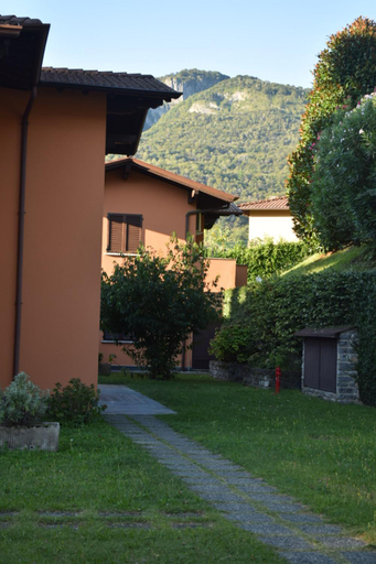 Others 3, Landscapesilvia PT Terra, Como