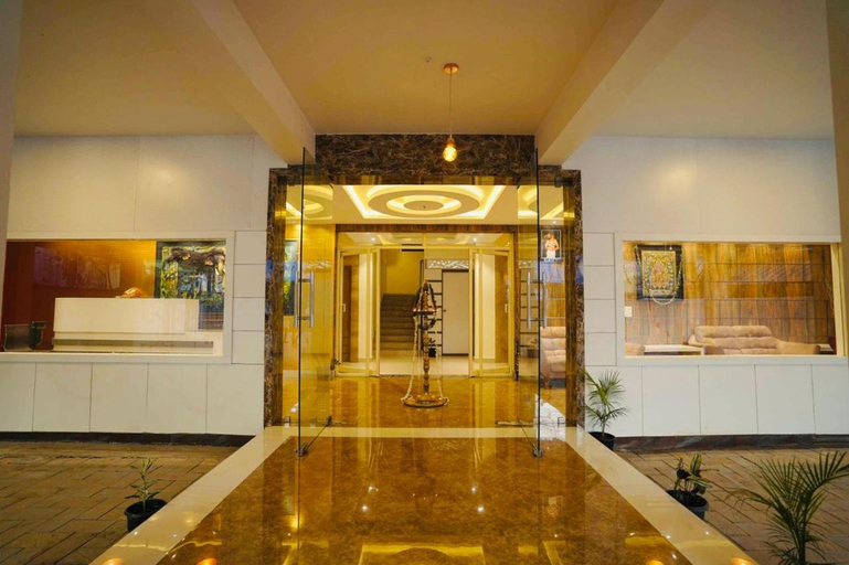 Geetha Govindham, Thrissur