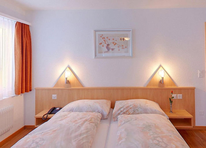 Bedroom 3, Hotel Eden, Visp