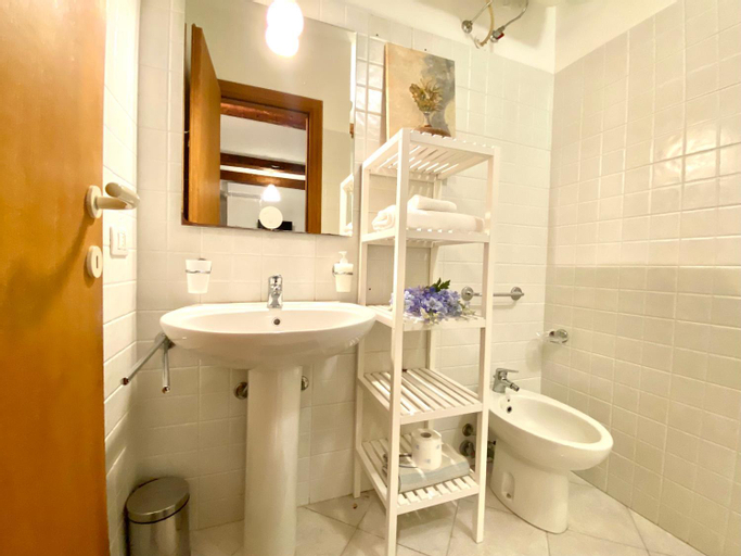 Bedroom 3, CasaViva-Trilo in Camogli at the sea with parking, Genova
