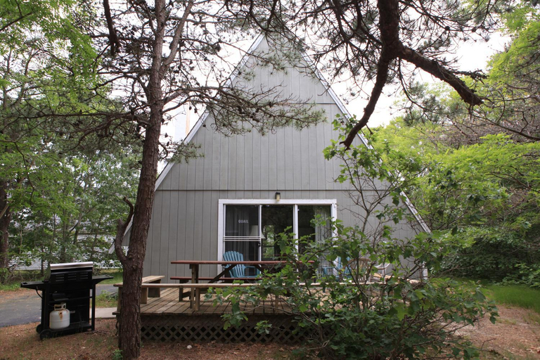 Self-Sufficient Cottages at Even'tide Resort, Barnstable