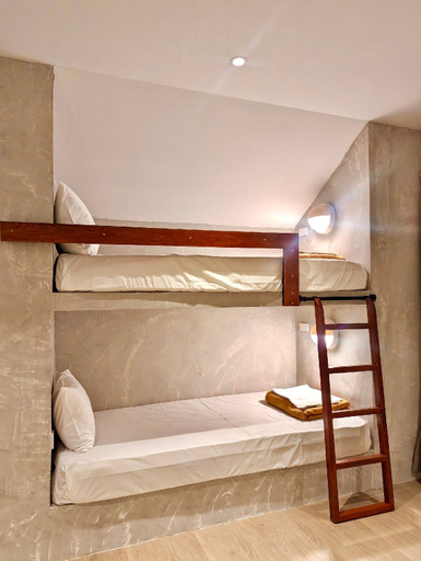 Bedroom 12