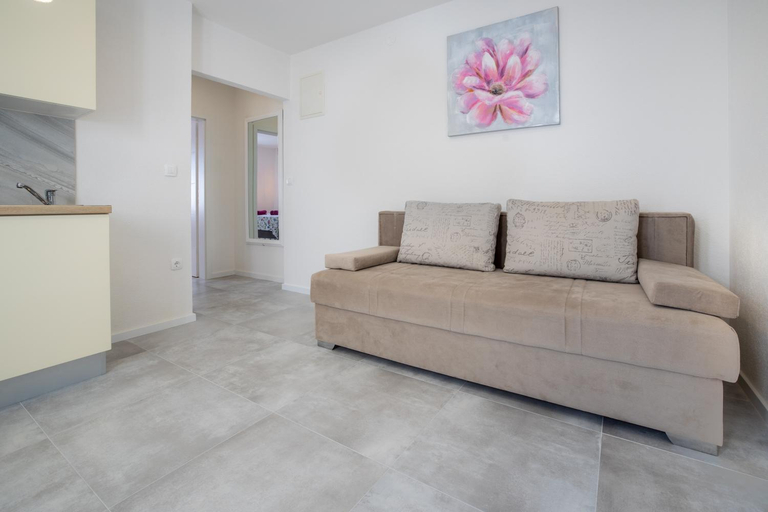 Others 4, Apartmani Tomas, Tučepi