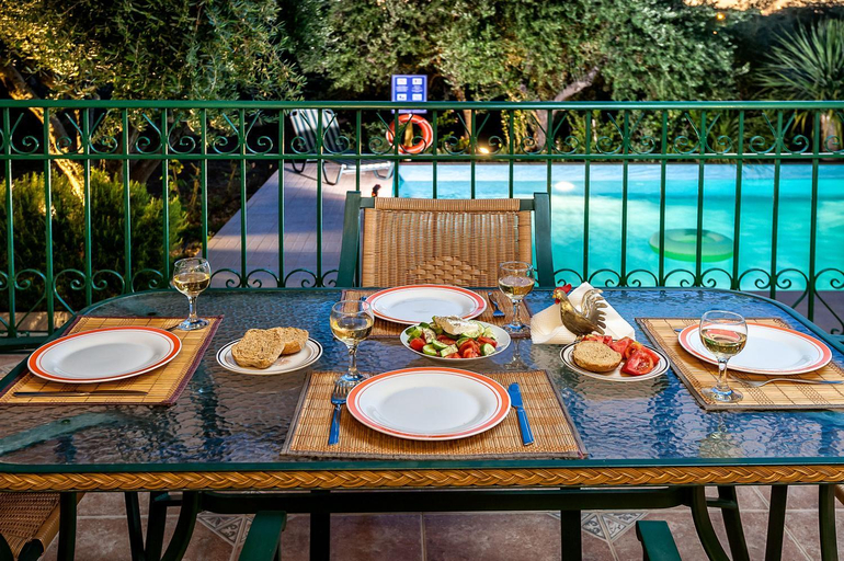 Food & Drinks 5, Villa Vallia - Villa Marina, Crete