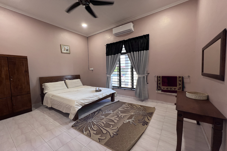 Bedroom 4, Nurbayu Villa (3&4 bedroom Villa) Kemaman, Kemaman